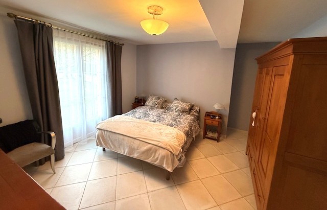 PRESLES, Maison Familiale avec Duplex -186 m2- 7 pièces- 5 chambres-  799  000€ — photo 9