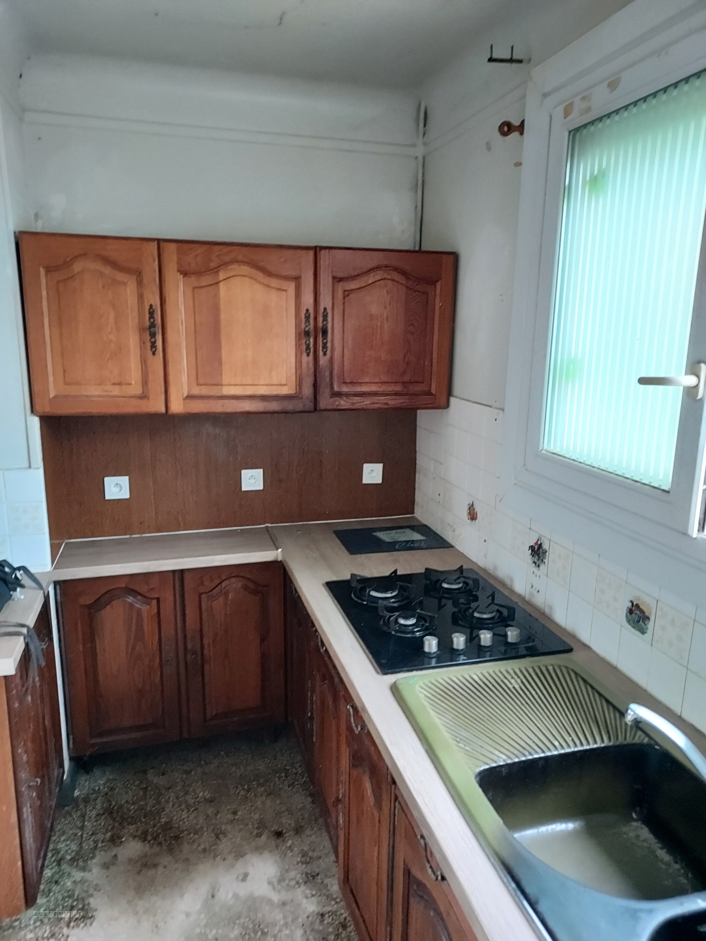 OSNY Proche Centre-Ville  -  Maison individuelle à rénover- 3 pièces 2 chambres - 60m2 - 249 000 € — photo 2