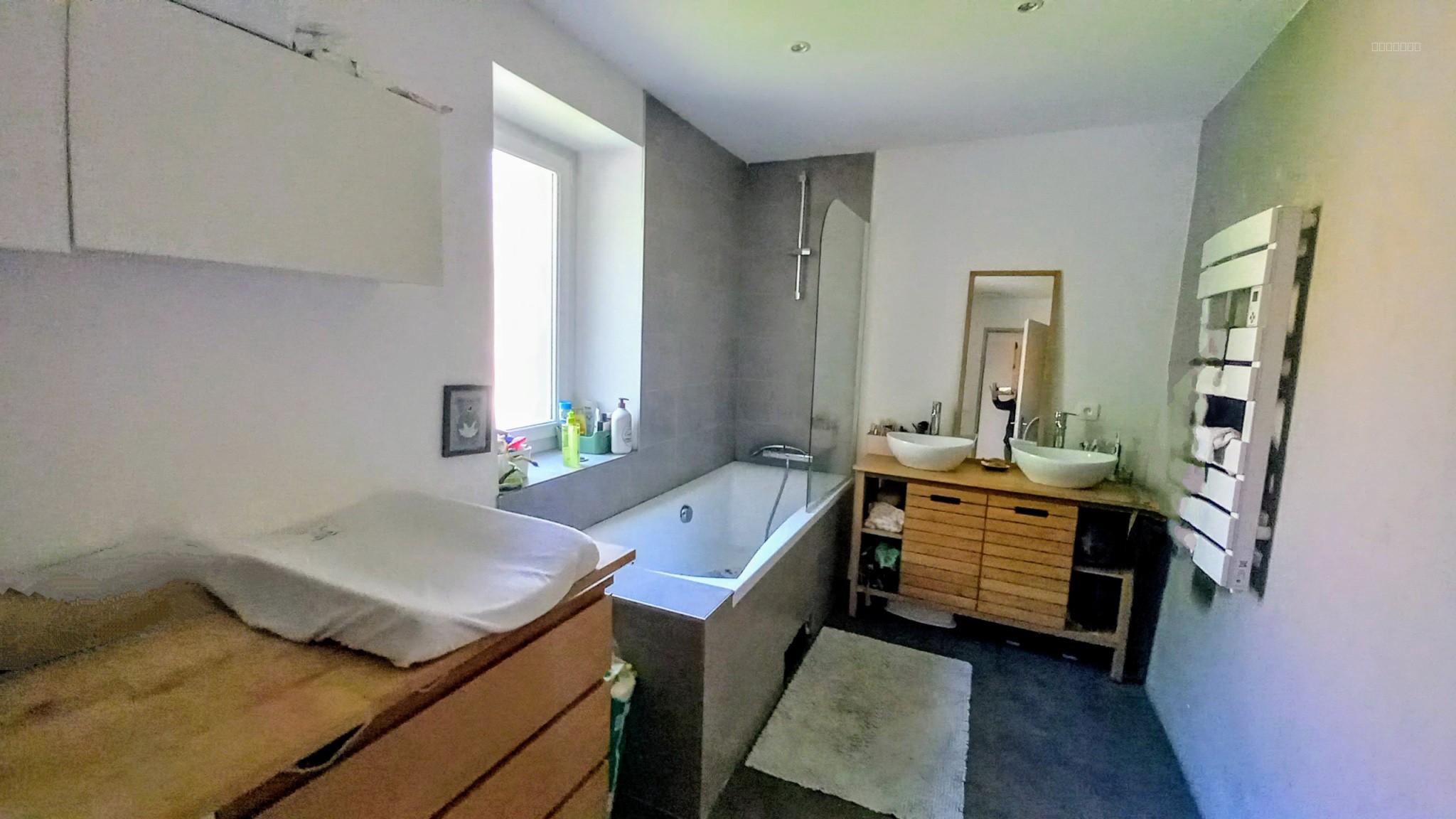 Maison en pierre avec extérieur — photo 7