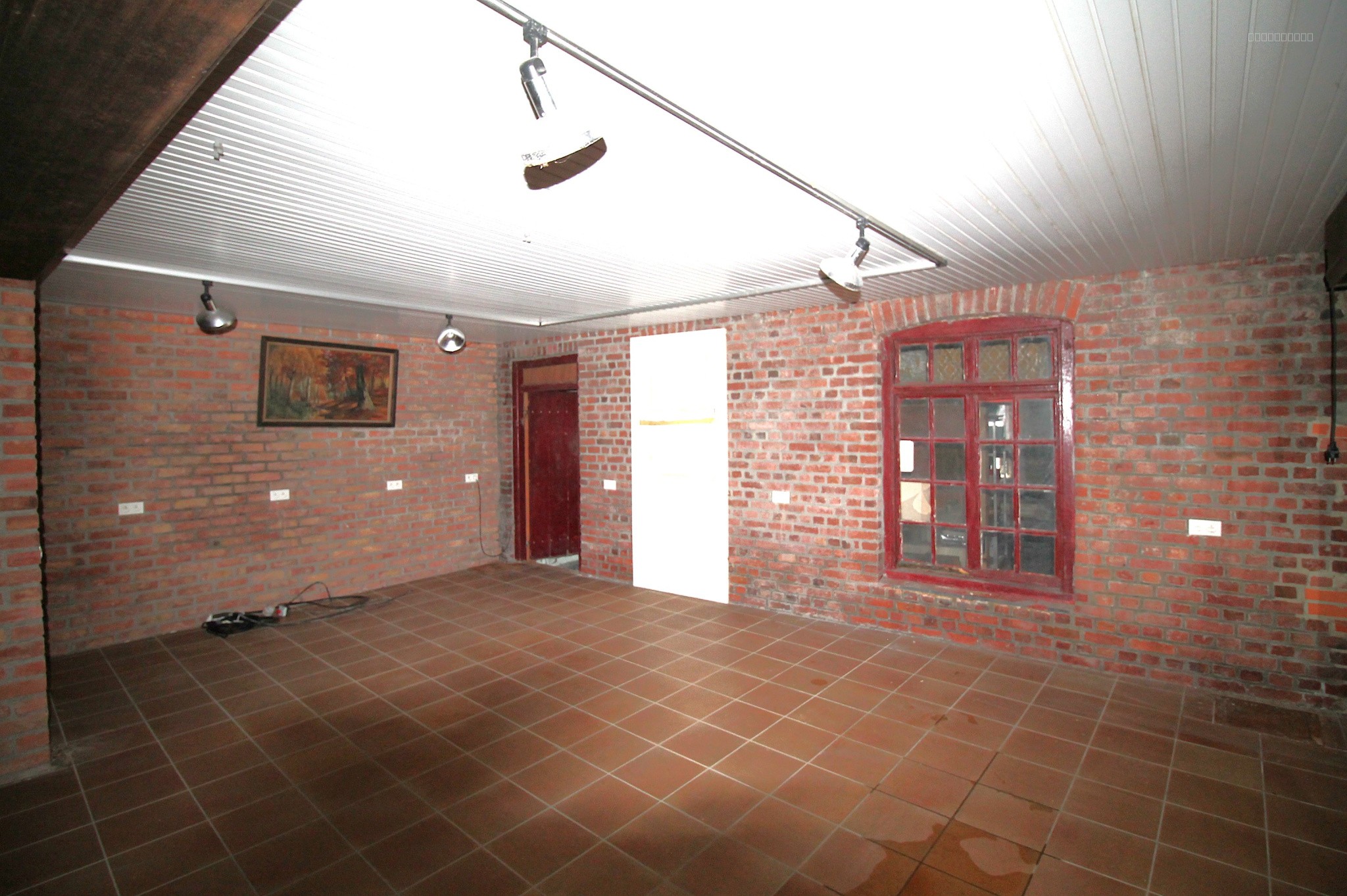 EXCLUSIVITE! Immeuble mixte à rénover au coeur de Merckeghem — photo 5