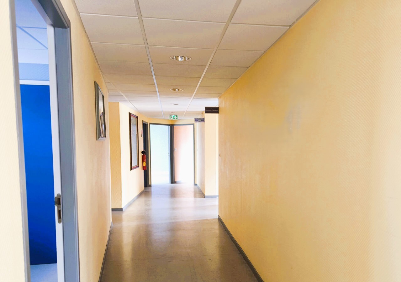 Immeuble de 630m2 Hondschoote — photo 3