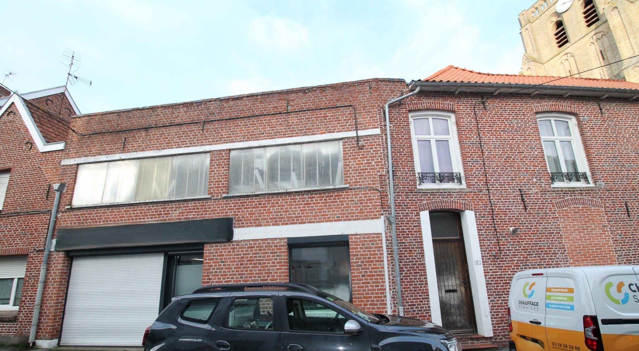 Immeuble de rapport situé au cœur de place de Wormhout — photo 3