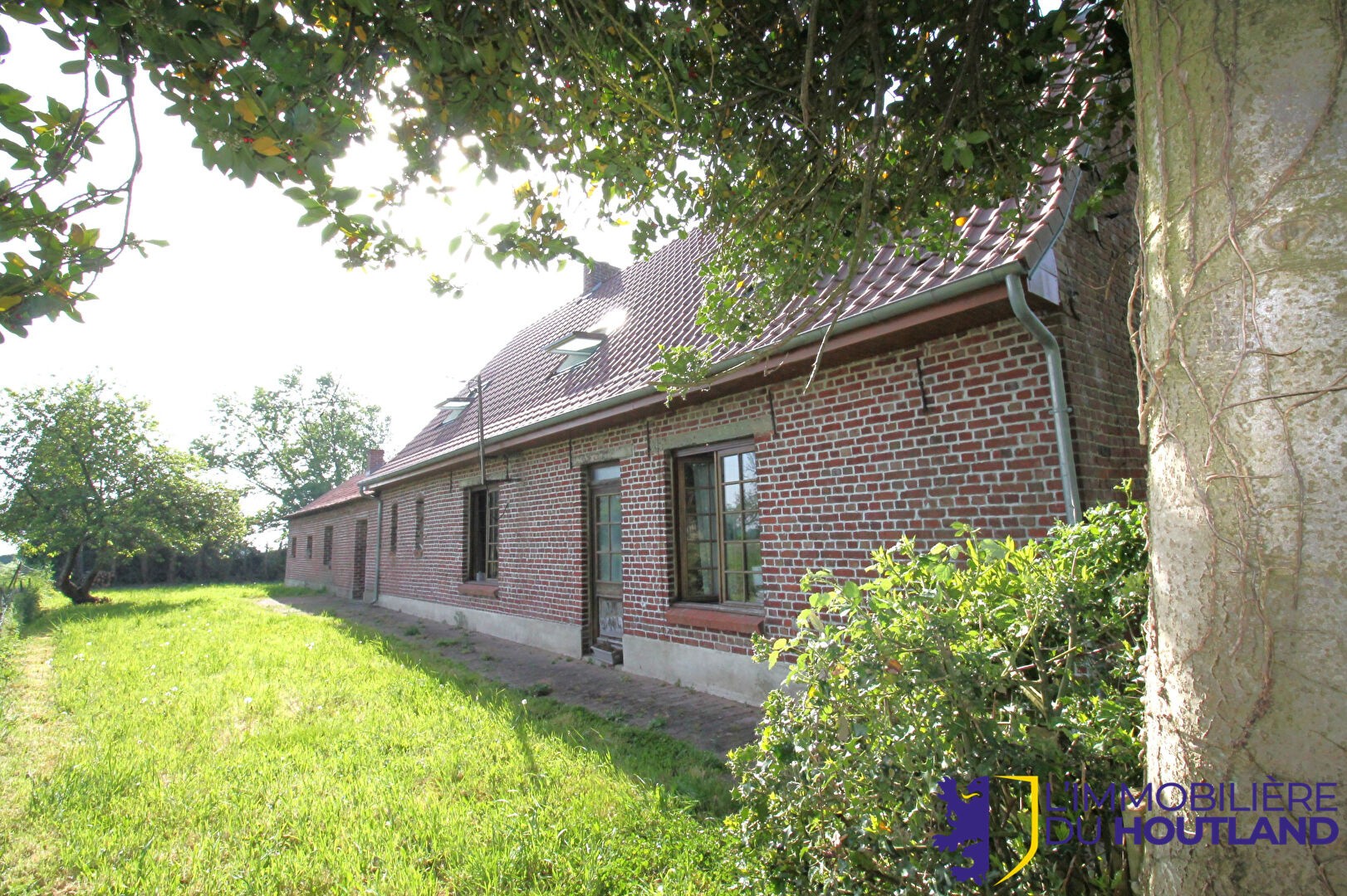 MAISON DE CHARME DANS UN ENVIRONNEMENT PAISIBLE SANS VIS-À-VIS — photo 4