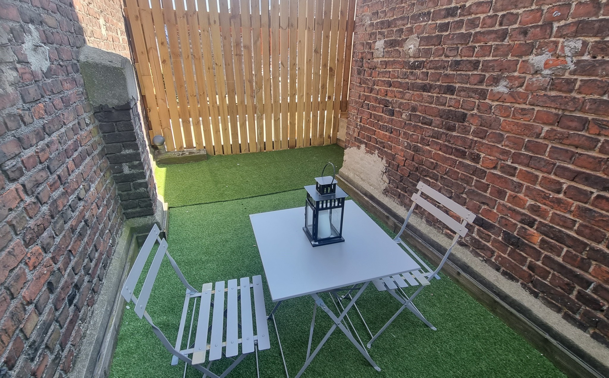 SALHI vous loue à Roubaix, T3 de 48m2 refait à neuf avec terrasse. — photo 2