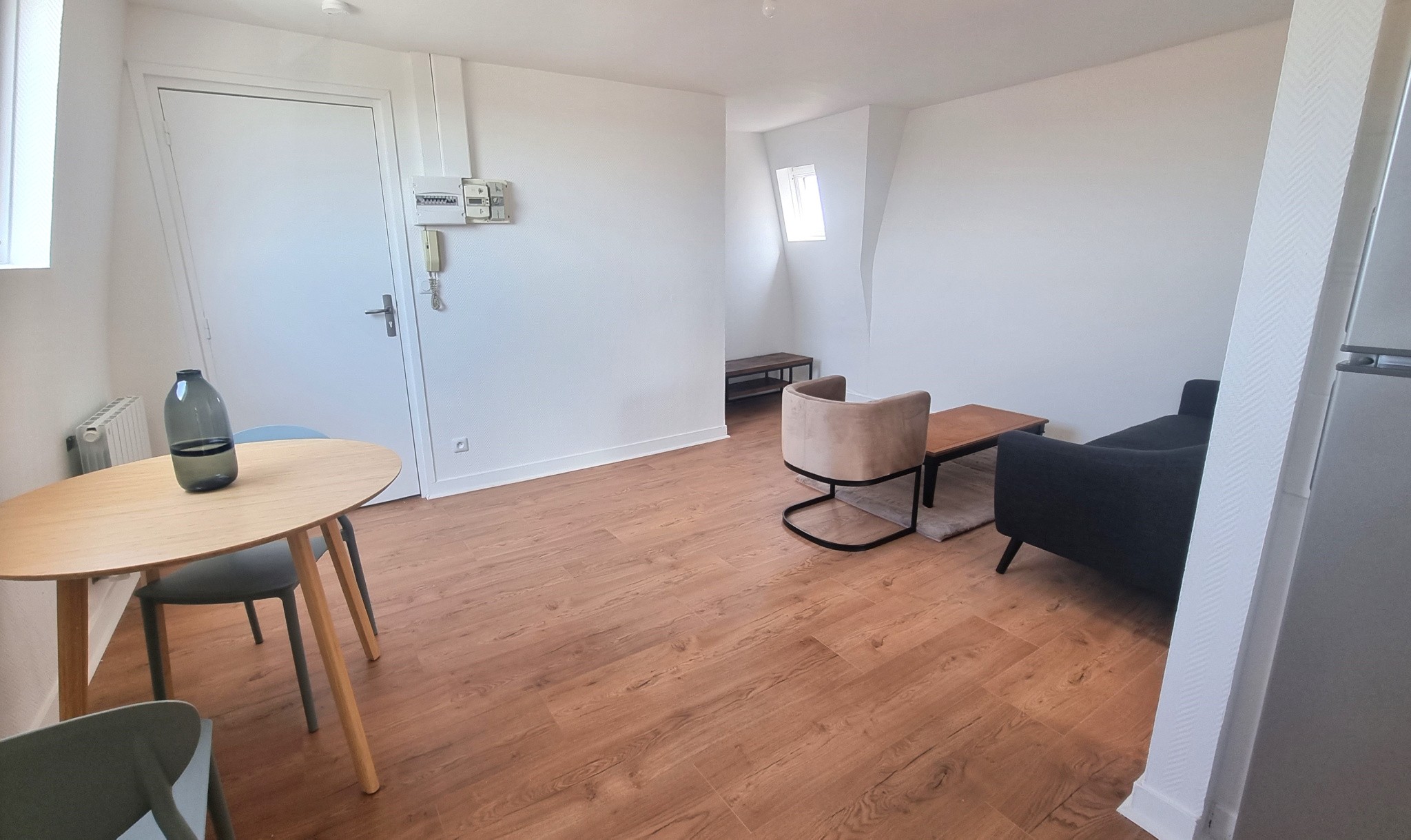 SALHI vous loue à Roubaix, T2 de 33 m2 refait à neuf. — photo 17
