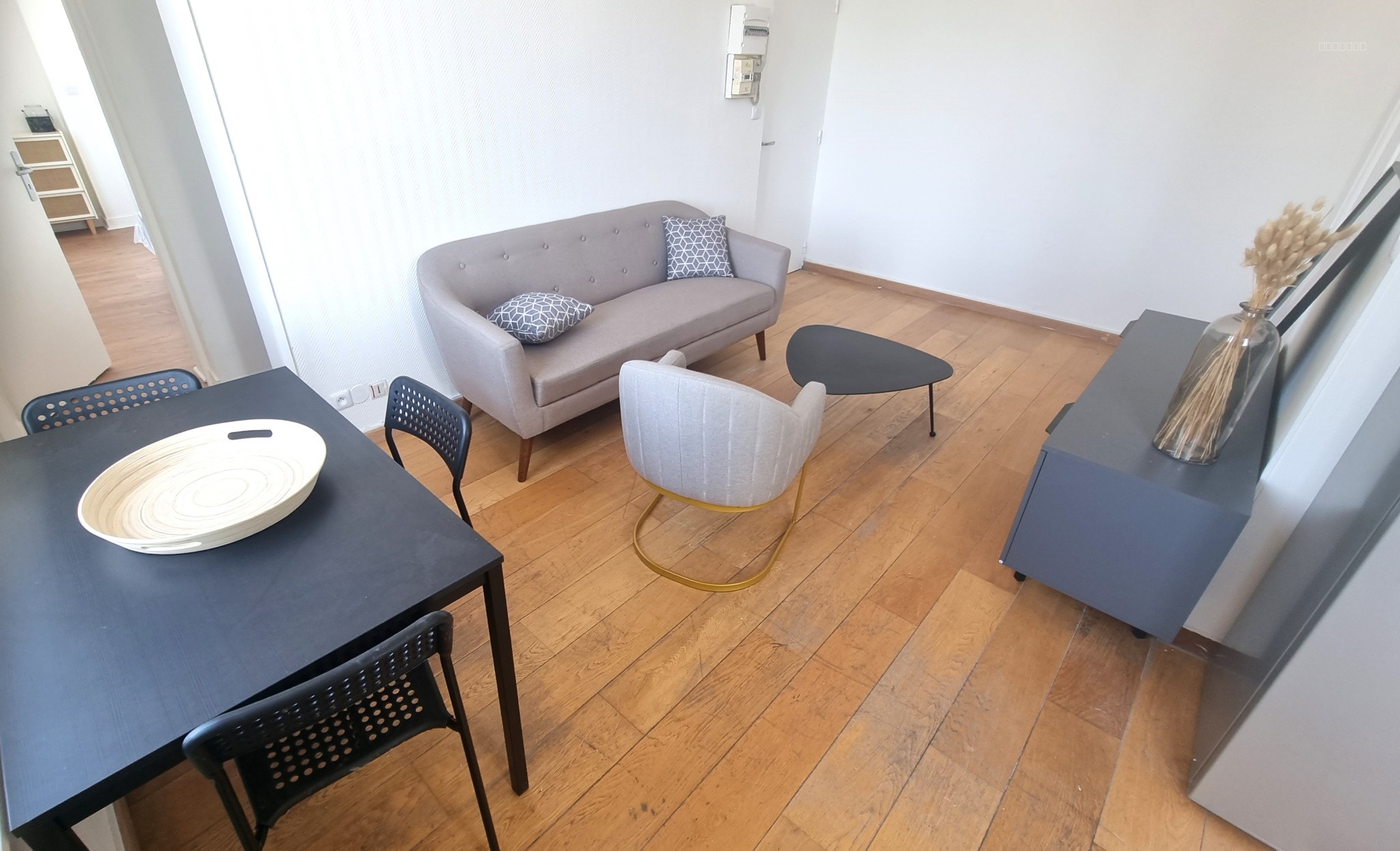 SALHI vous loue à Roubaix, T3 de 48m2 refait à neuf avec terrasse. — photo 7