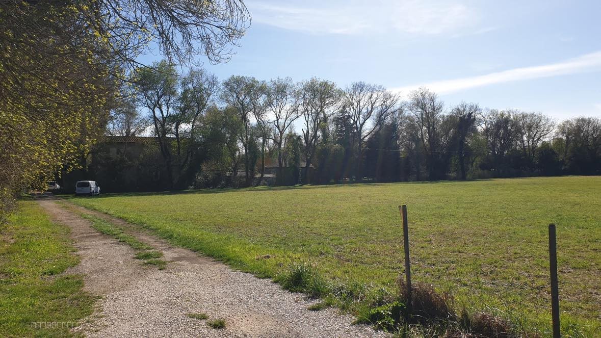 FONTVIEILLE MAS A RESTAURER EN CAMPAGNE PROCHE CENTRE VILLE — photo 6