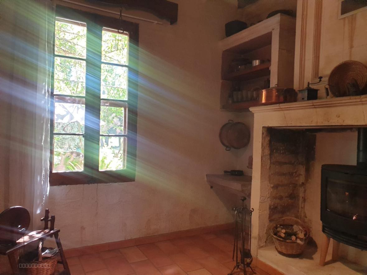 FONTVIEILLE MAS A RESTAURER EN CAMPAGNE PROCHE CENTRE VILLE — photo 8