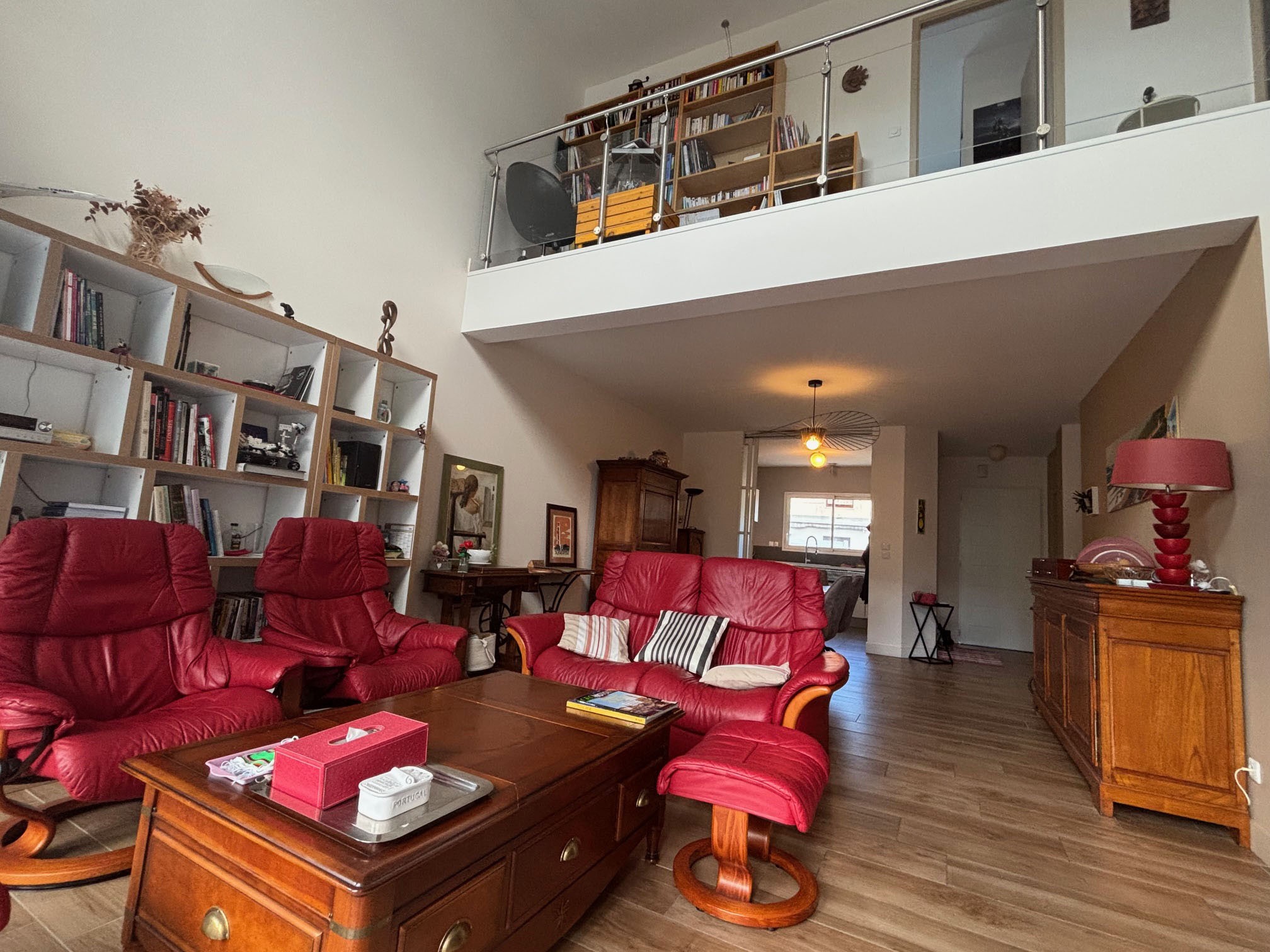 MAISON 5 CHAMBRES BUREAU PLACE CAPEYRON — photo 2