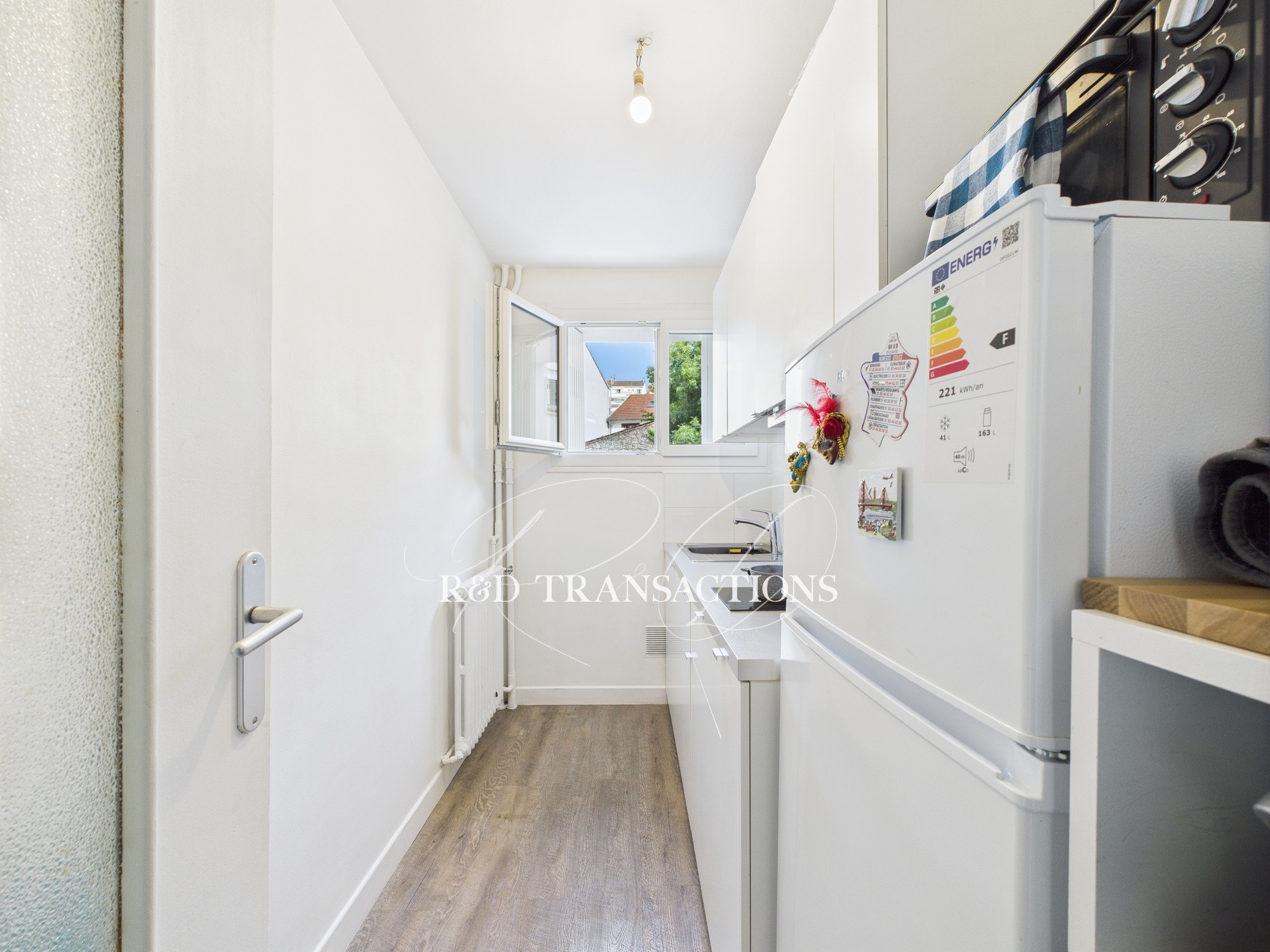 Studio rue Gambetta Suresnes — photo 2