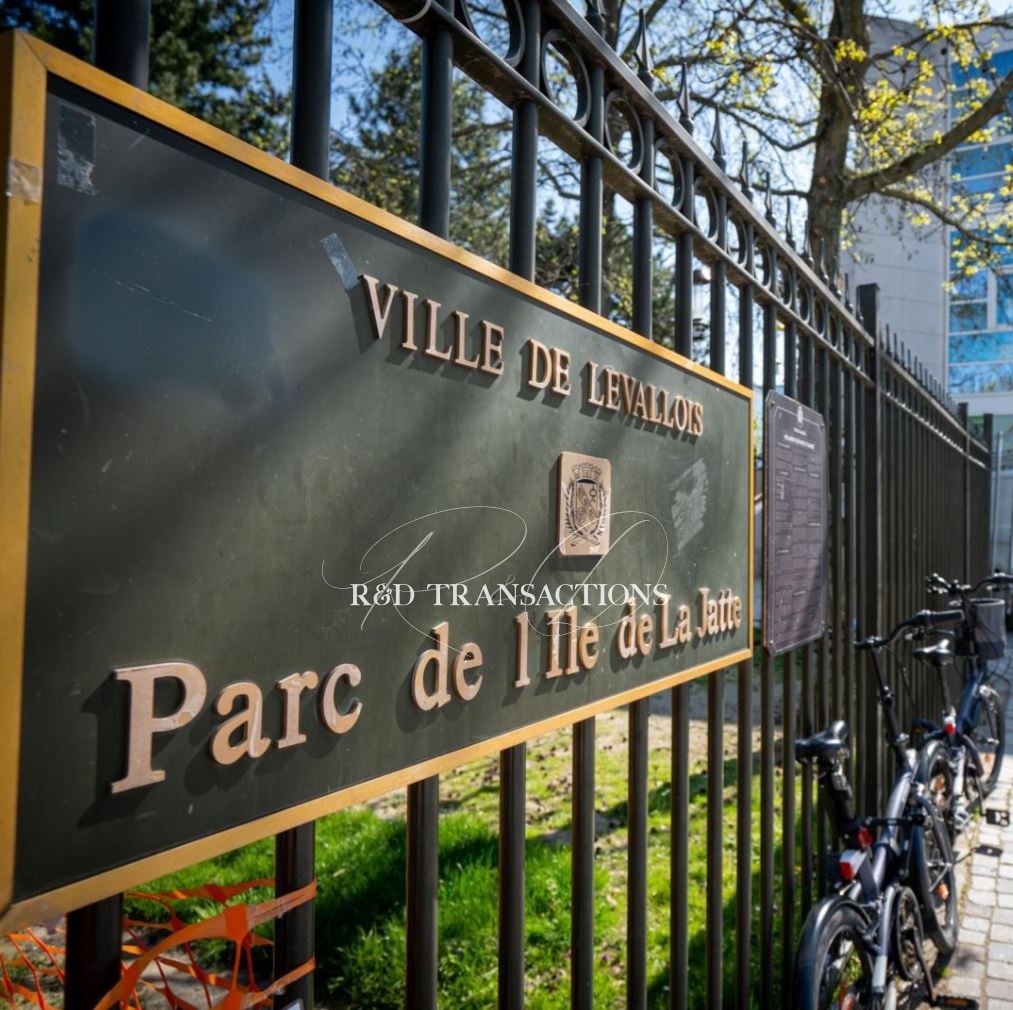 ILE DE LA JATTE LEVALLOIS Appartement 4 pièces avec Terrasse et Jardin — photo 19