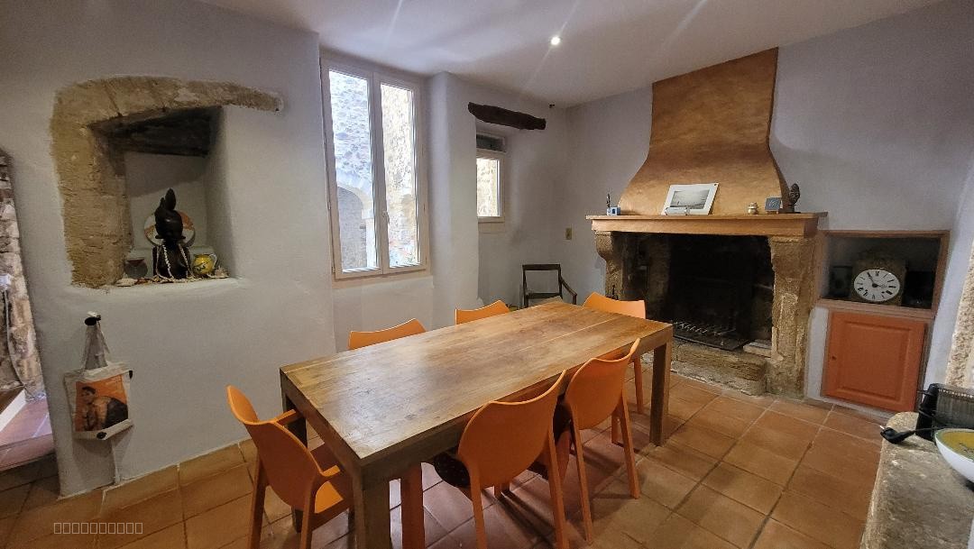 COURTHEZON COEUR DE VILLAGE MEDIEVAL — photo 4