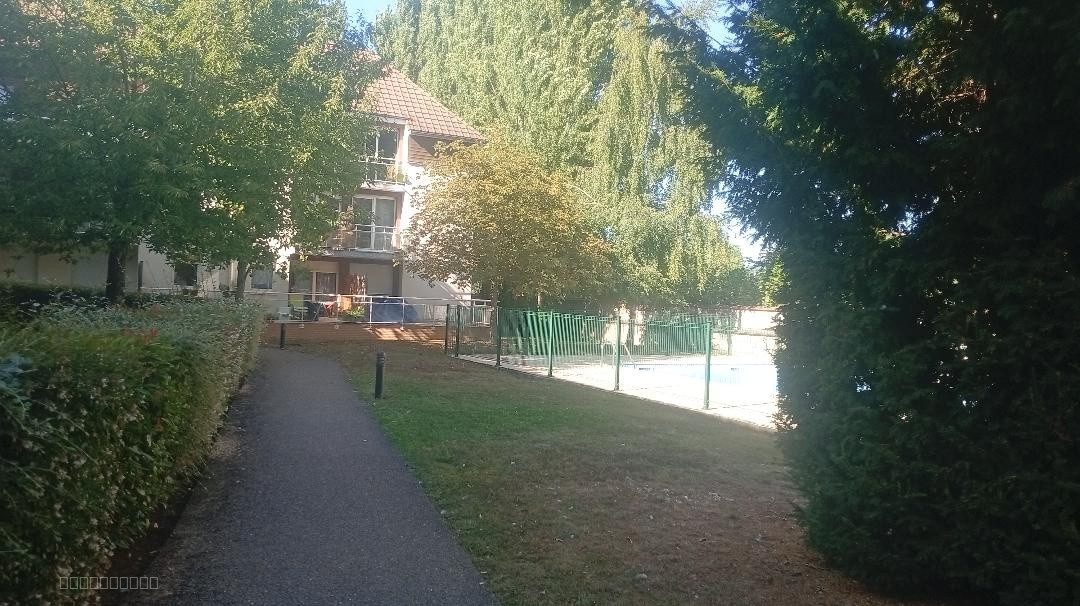 Pont-Sainte-Maxence, Appartement type 2 dans une résidence avec piscine. — photo 10