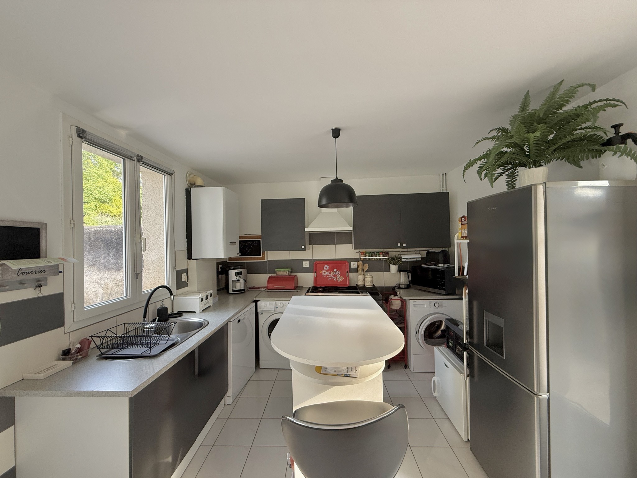 MAISON  DE VILLE AU COEUR DU CENTRE BOURG DE 99 M2 - 3 CHAMBRES — photo 8