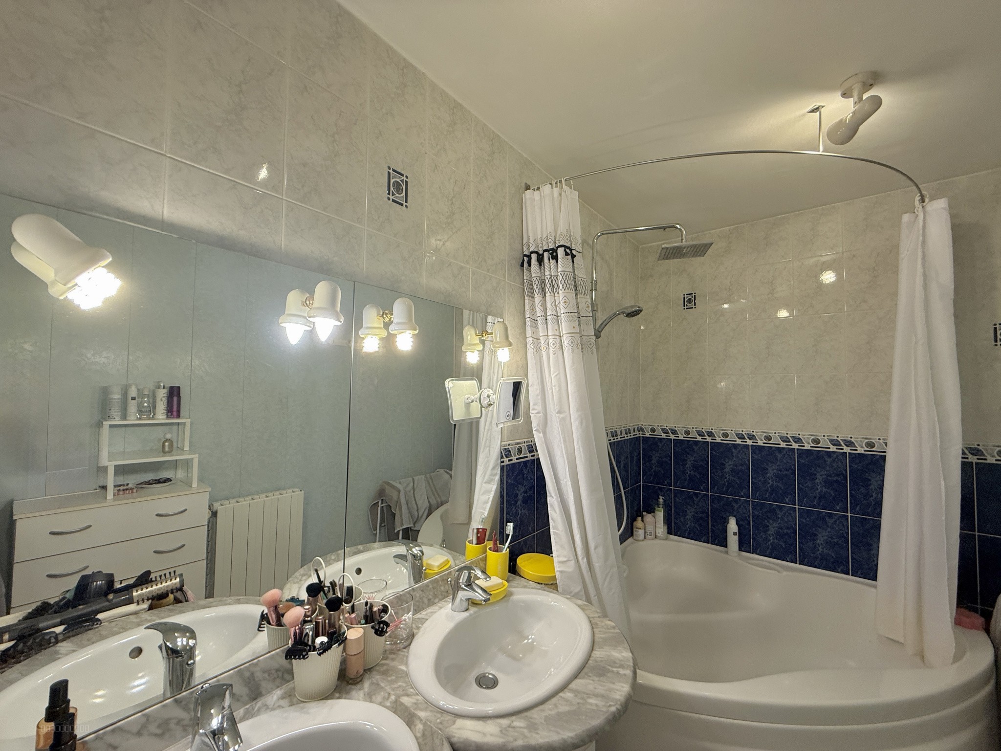 MAISON  DE VILLE AU COEUR DU CENTRE BOURG DE 99 M2 - 3 CHAMBRES — photo 12