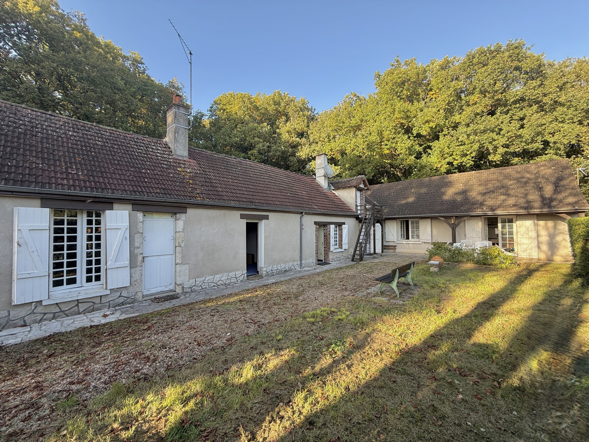 Maison de plain-pied   77 m2   Pontlevoy (41400) — photo 2