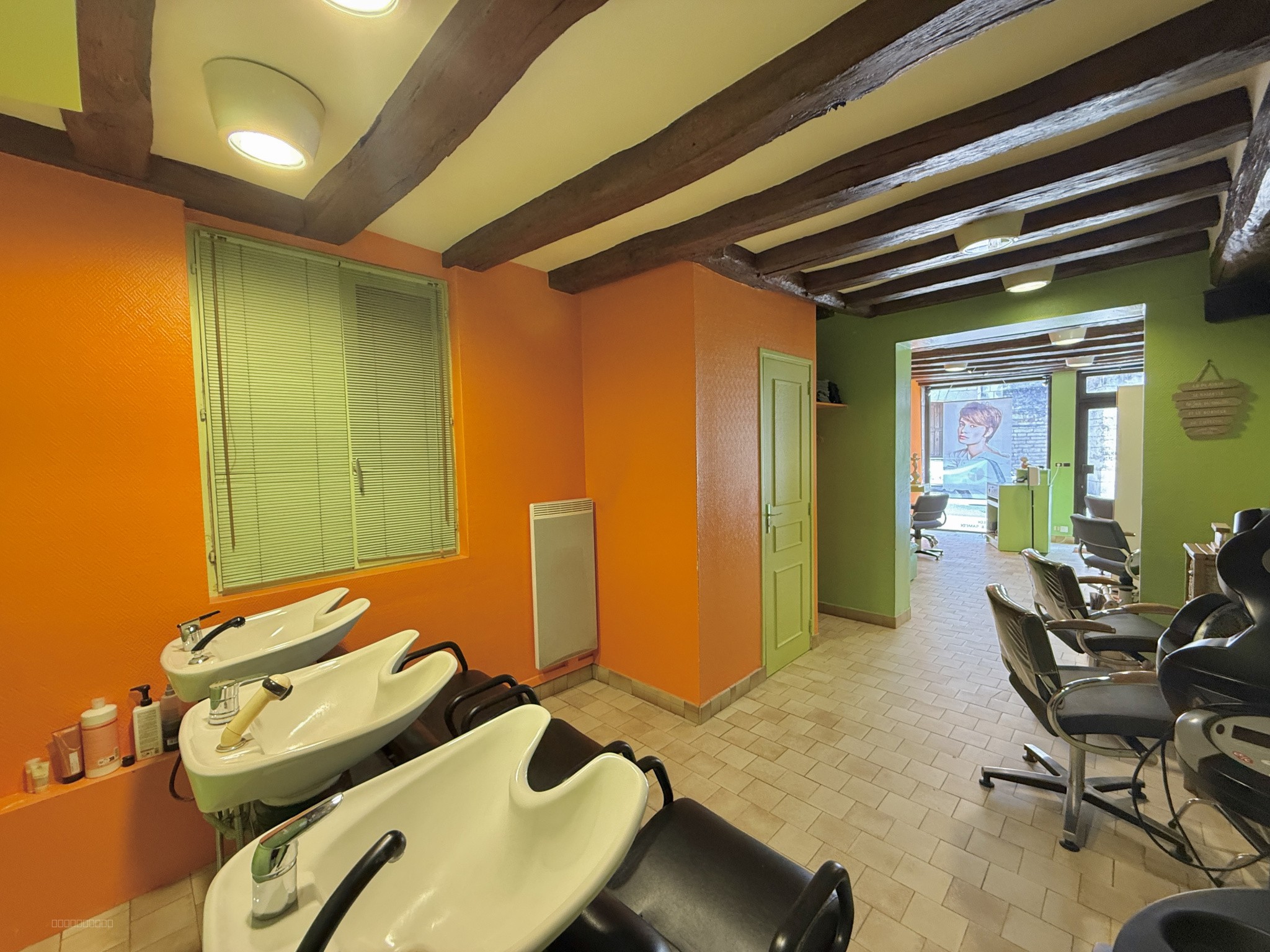 Fonds de commerce Salon de Coiffure   Bléré (37150) — photo 4