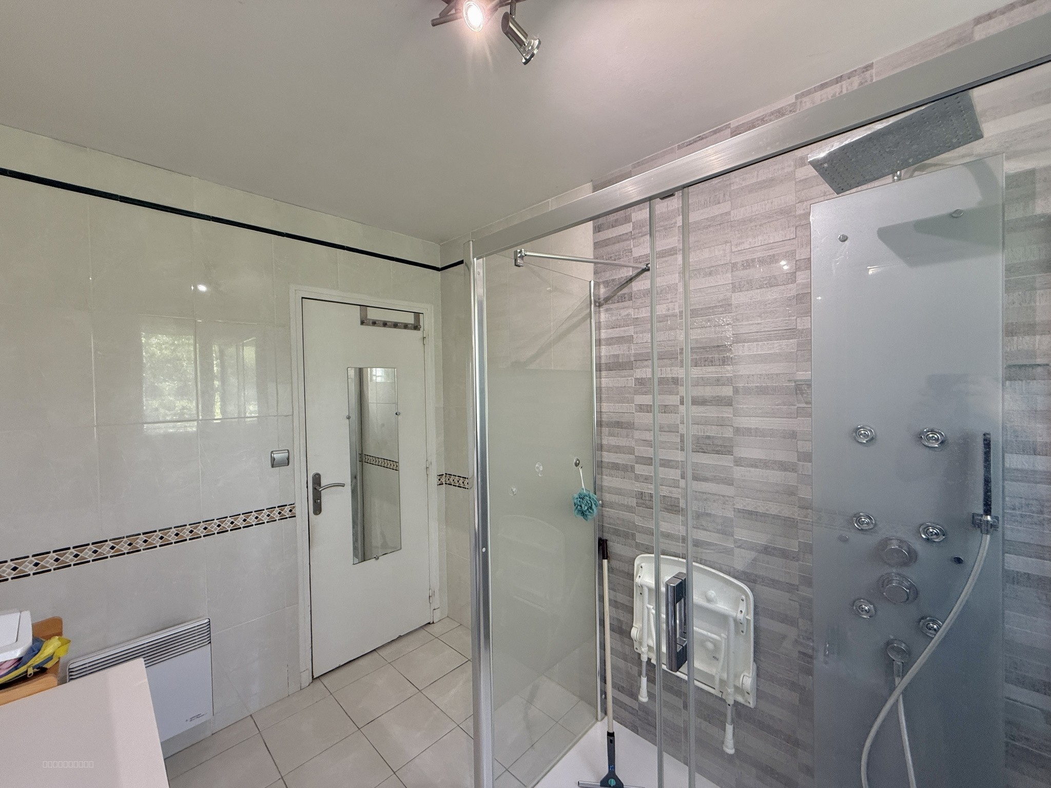 MAISON 6 PIECES 117 M2 - VERETZ — photo 8