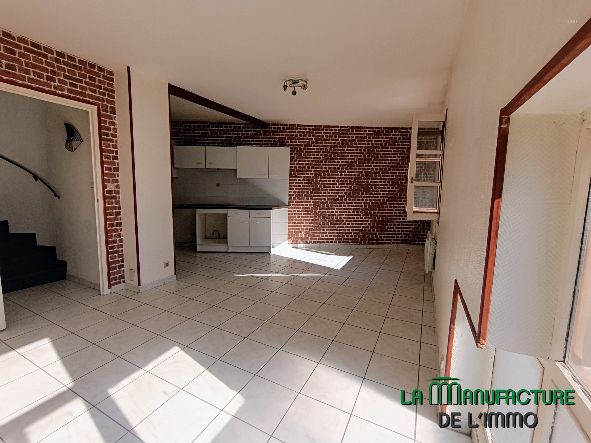 MAISON  DE VILLAGE   , PROCHE DES COMMODITES  , GARAGE , IDEAL PREMIER ACHAT SAINT DIDIER EN VELAY — photo 5