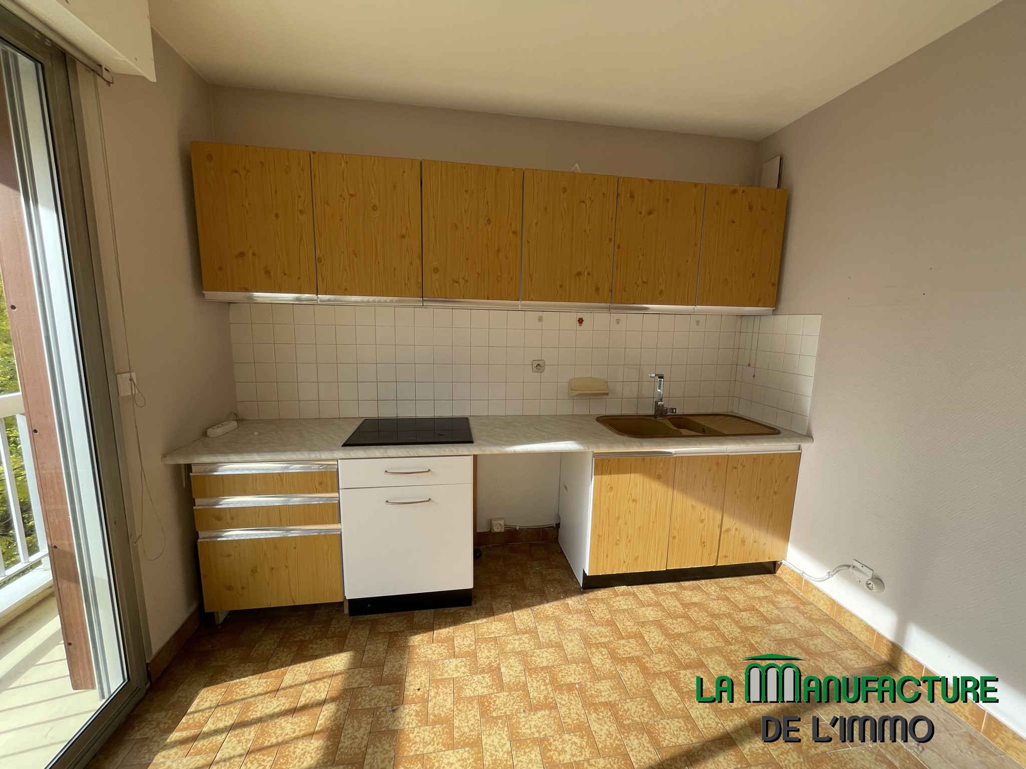 5 PIECES 106M2 - APPARTEMENT F5 LUMINEUX A RAFRAICHIR - GARAGE ET CAVE - PARC DE L'EUROPE/LA METARE — photo 20