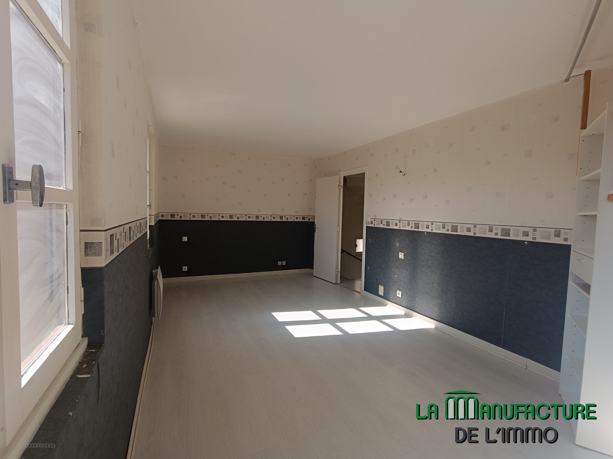 MAISON  DE VILLAGE   , PROCHE DES COMMODITES  , GARAGE , IDEAL PREMIER ACHAT SAINT DIDIER EN VELAY — photo 10