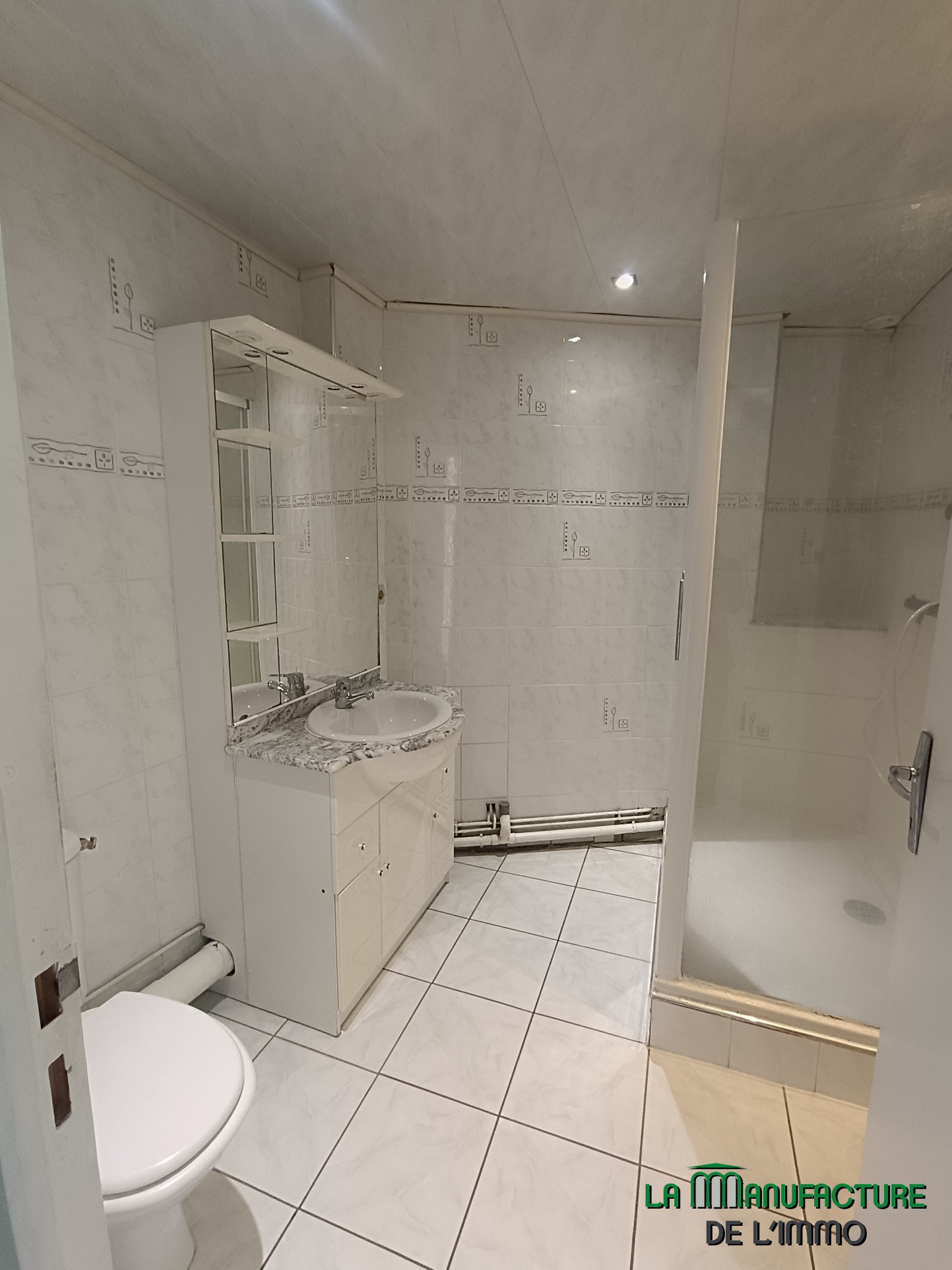 MAISON  DE VILLAGE   , PROCHE DES COMMODITES  , GARAGE , IDEAL PREMIER ACHAT SAINT DIDIER EN VELAY — photo 11