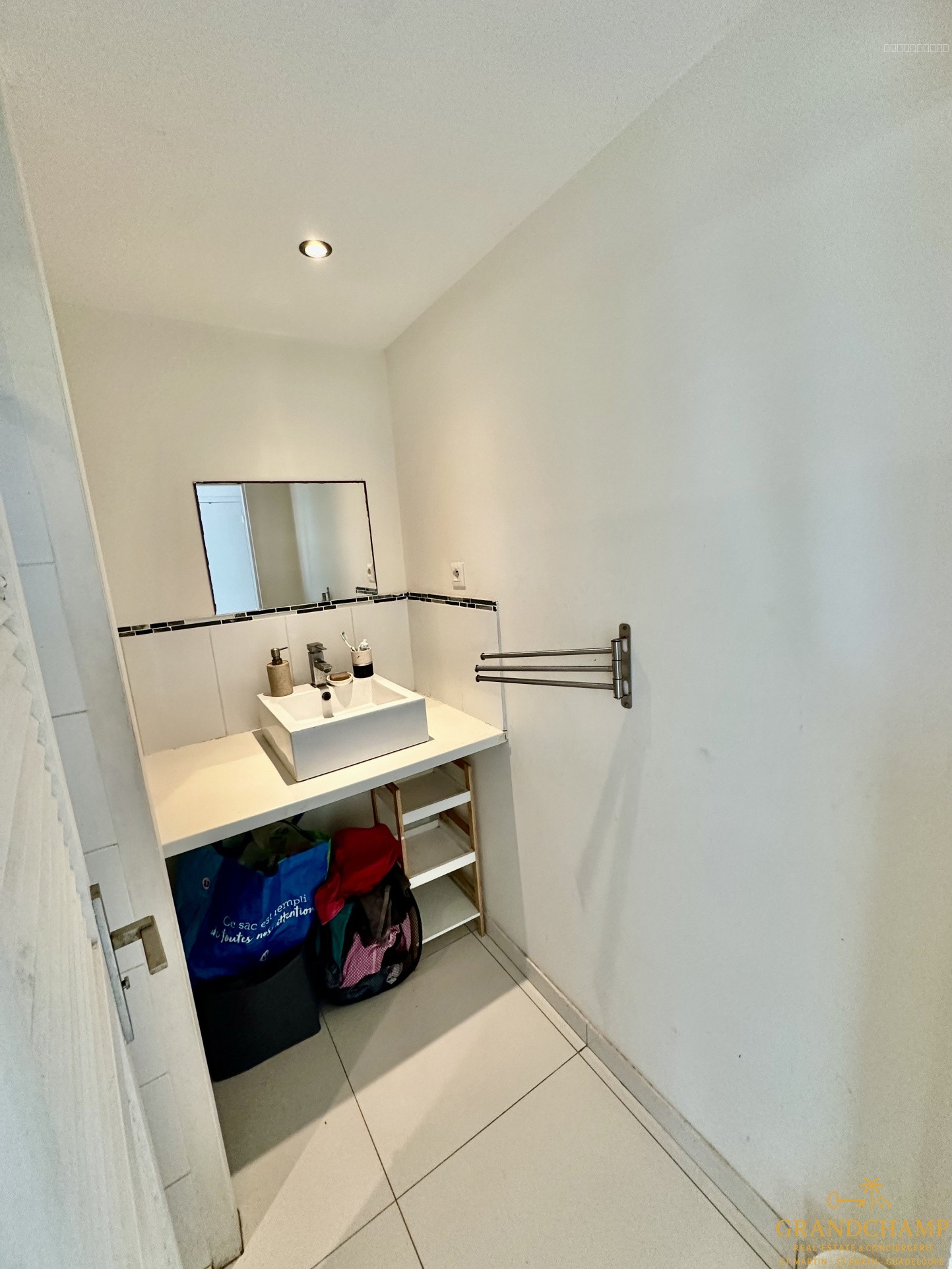 Rez de Jardin T2 - Mont Vernon — photo 15