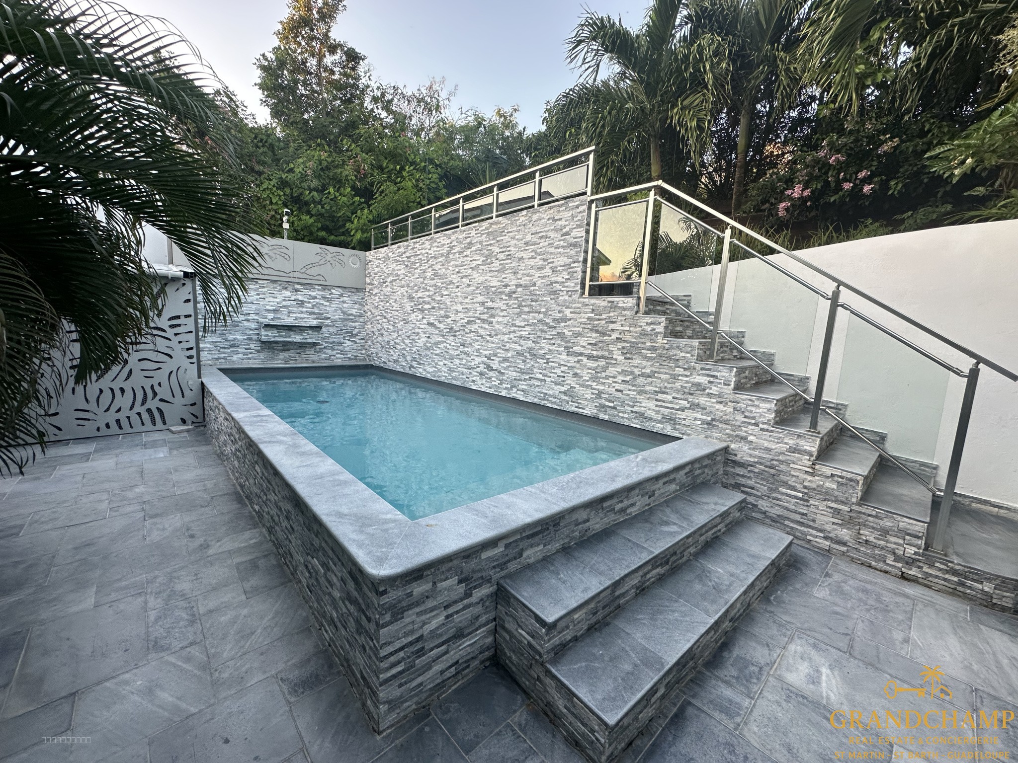 Villa T4 piscine + 2 T2 + T3 (rendement 10%) — photo 2