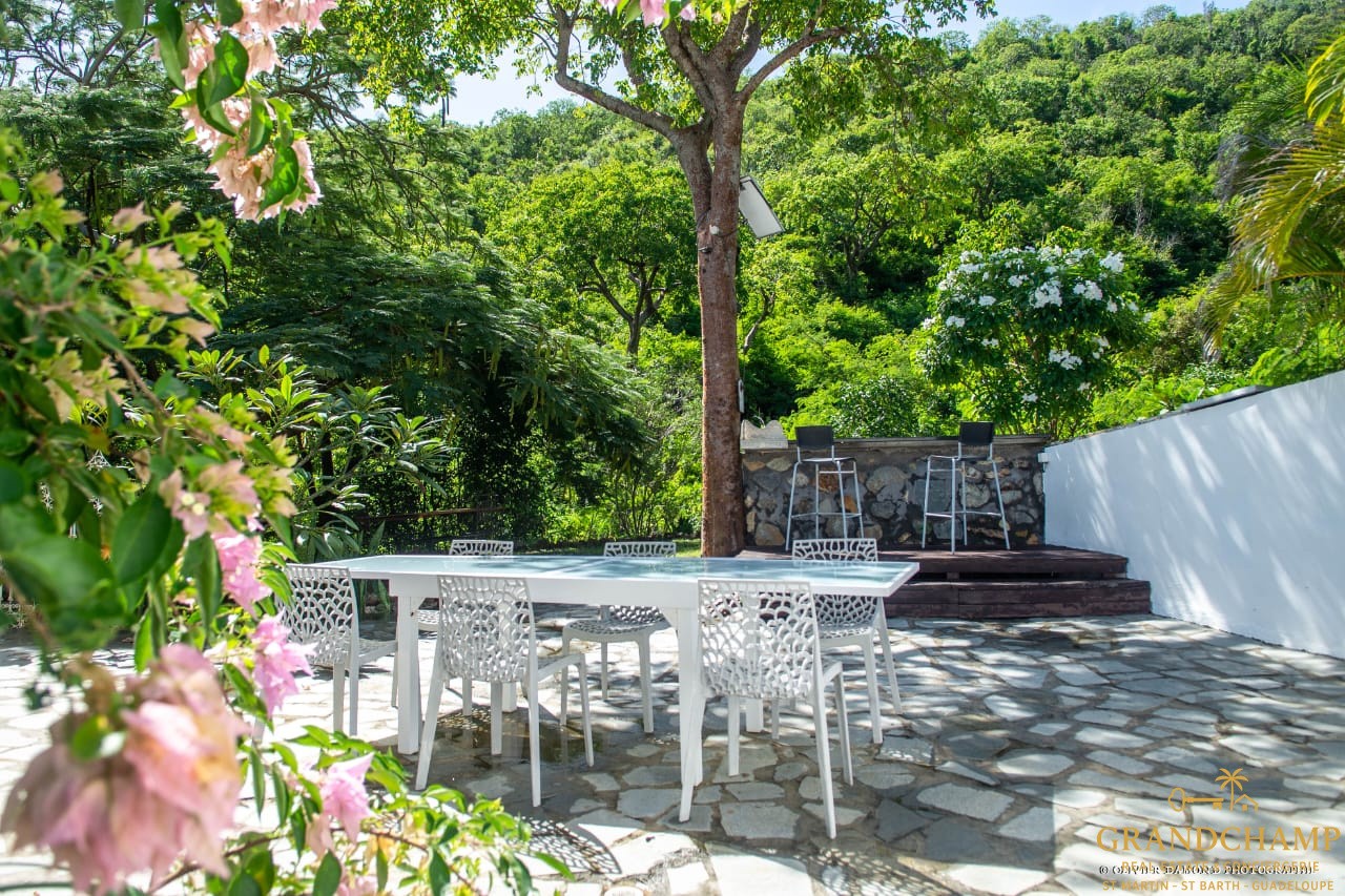 VILLA T5 AVEC PISCINE - BAIE ORIENTALE — photo 19