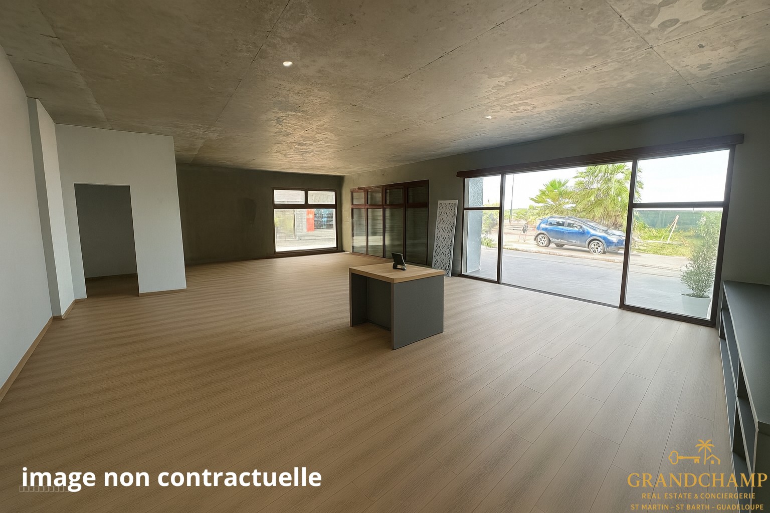 murs commerciaux 116m2 front de mer - marigot — photo 2