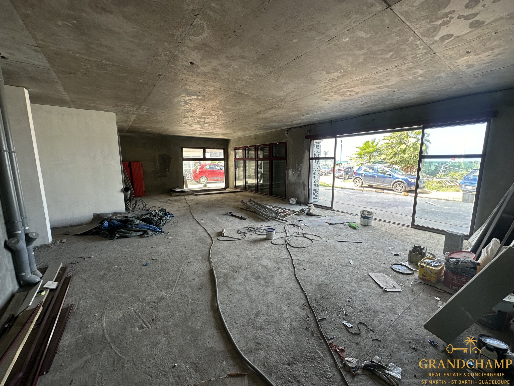 murs commerciaux 116m2 front de mer - marigot — photo 5