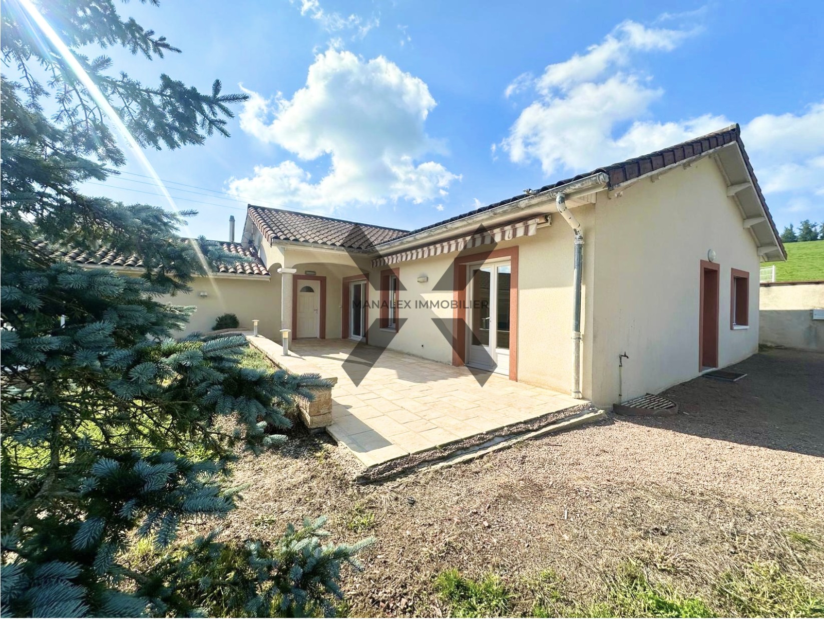 MAISON - 133m2 habitable - 3 chambres - Piscine - Jardin — photo 3