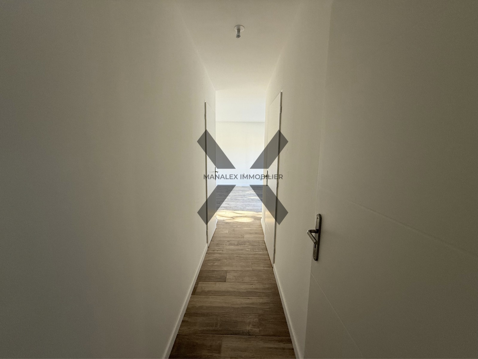 Maison plain-pied Briennon — photo 10