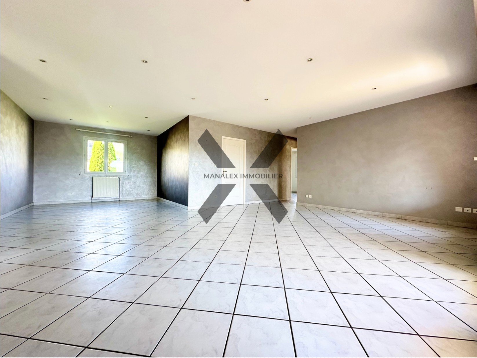MAISON - 133m2 habitable - 3 chambres - Piscine - Jardin — photo 14