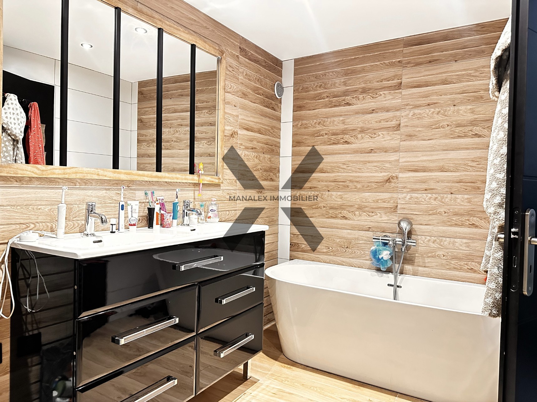 MAISON ESPRIT LOFT - 200M2 HABITABLE - AVEC DEPOT ATTENANT 350M2 - JARDIN 6018M2 - 42590 — photo 12