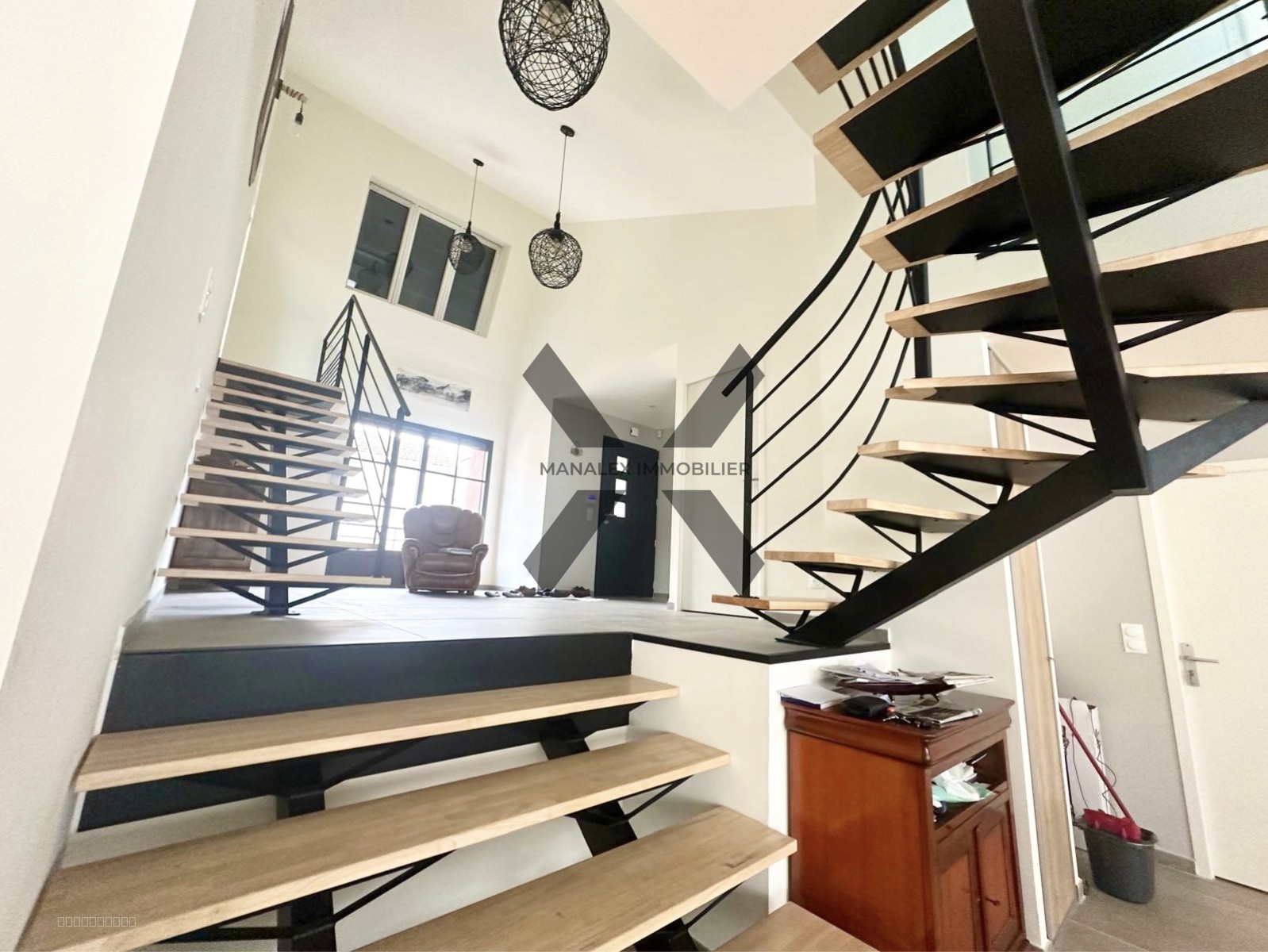 SUPERBE LOFT 145 M2 A RIORGES — photo 2