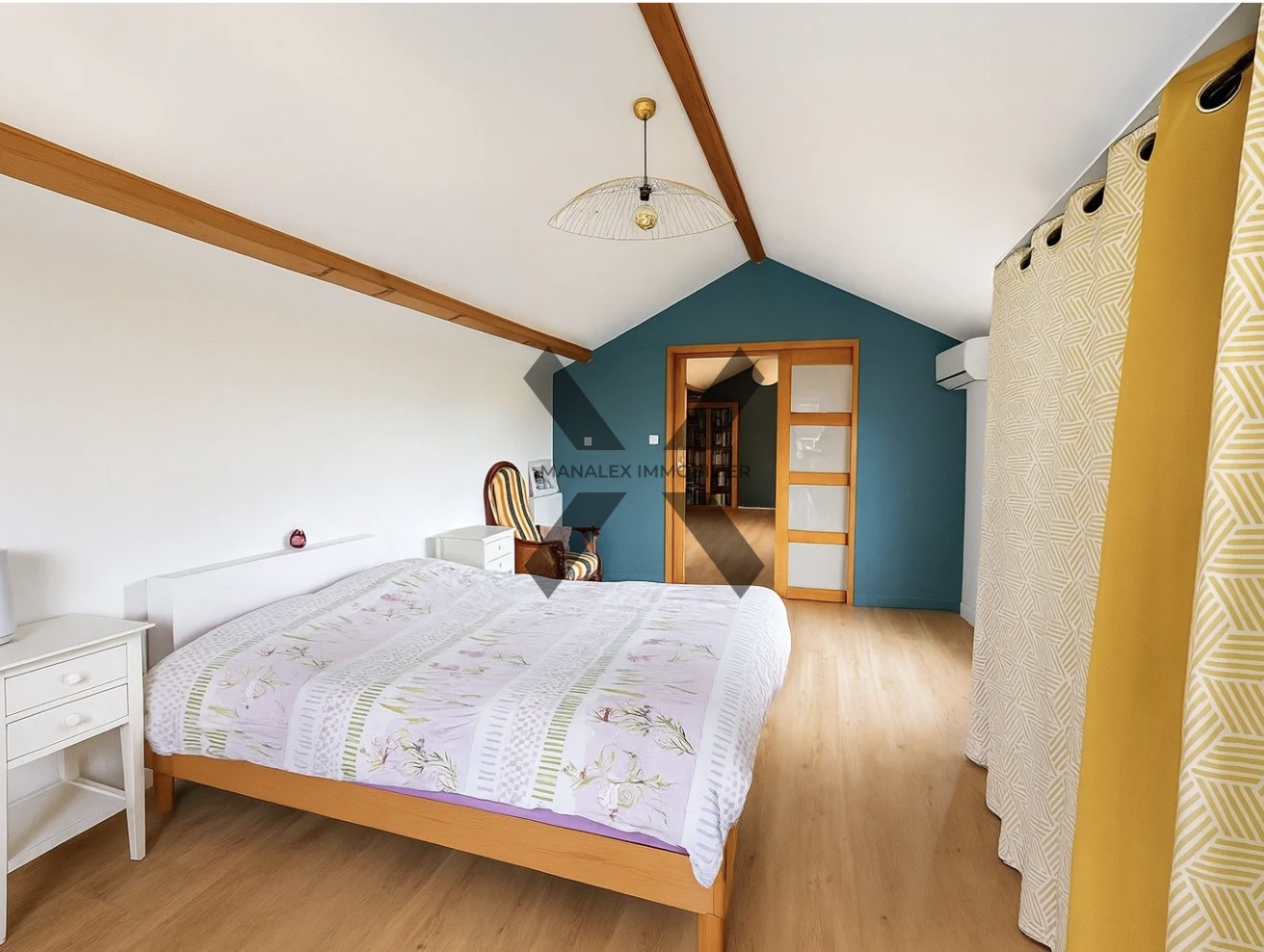 Commelle-Vernay - Villa - 4 chambres - Jardin - Piscine — photo 10