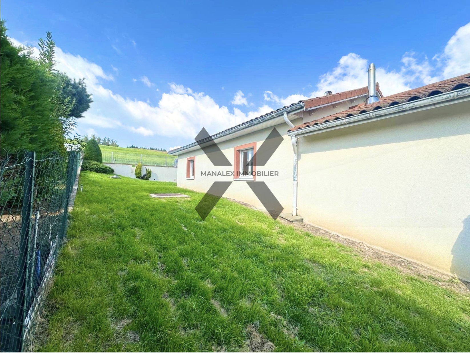 MAISON - 133m2 habitable - 3 chambres - Piscine - Jardin — photo 6