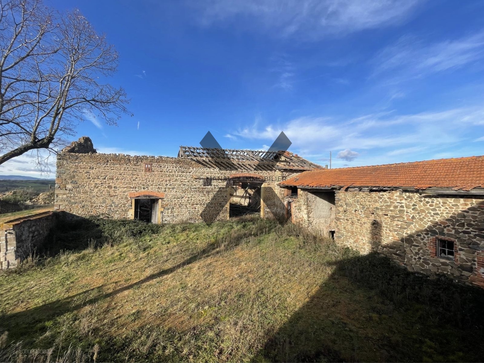 Corps de ferme à rénover - 42590 — photo 16