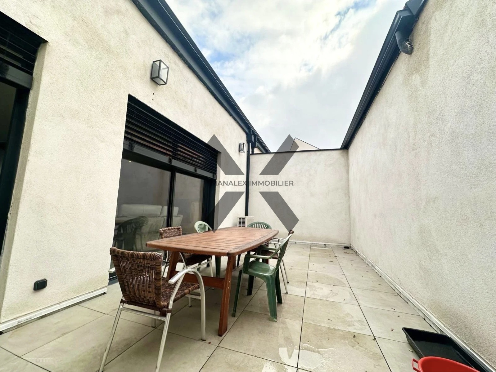 SUPERBE LOFT 145 M2 A RIORGES — photo 6