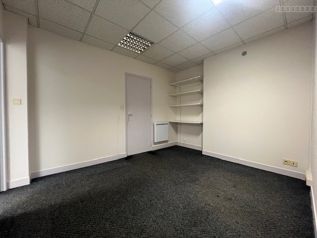 BUREAUX 70 M2 CHERBOURG CENTRE — photo 5