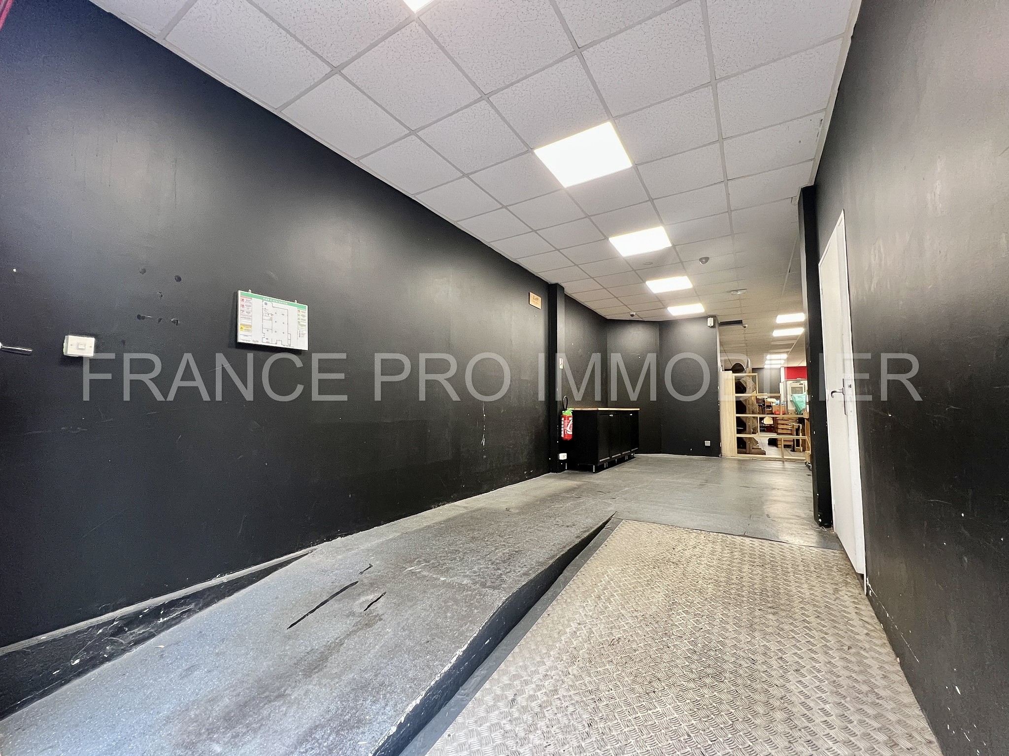 À LOUER   Local commercial ou professionnel   Emplacement no1   Hypercentre de Cherbourg — photo 11