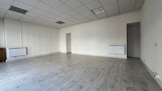 BUREAUX 70 M2 CHERBOURG CENTRE — photo 8