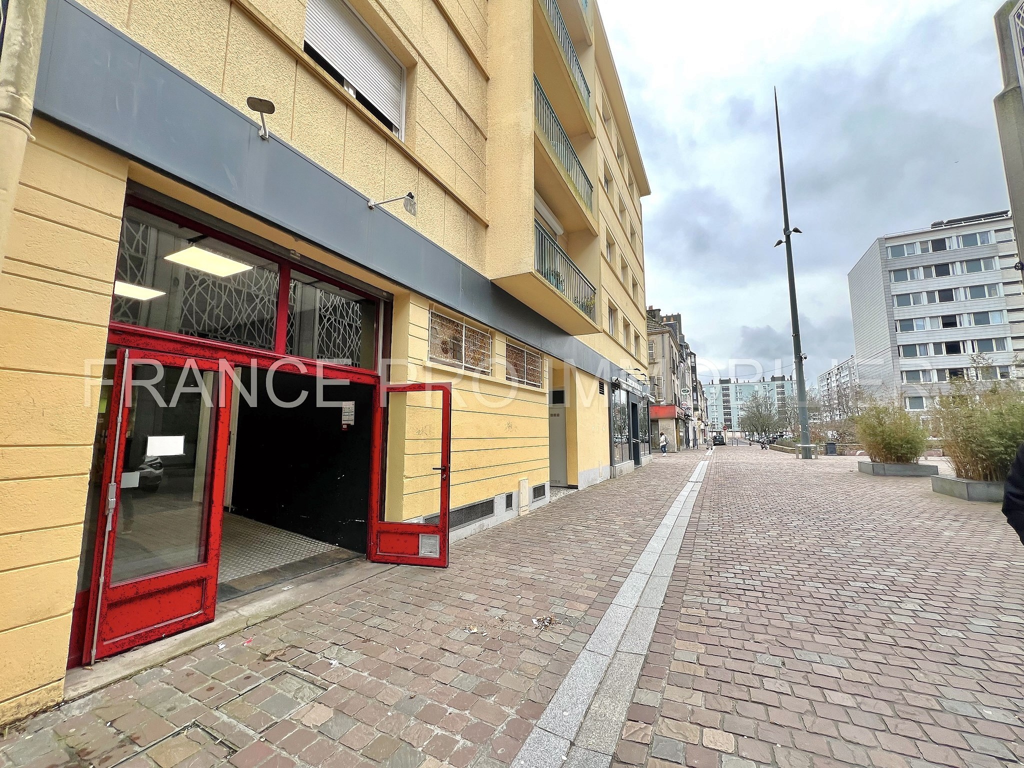 À LOUER   Local commercial ou professionnel   Emplacement no1   Hypercentre de Cherbourg — photo 10