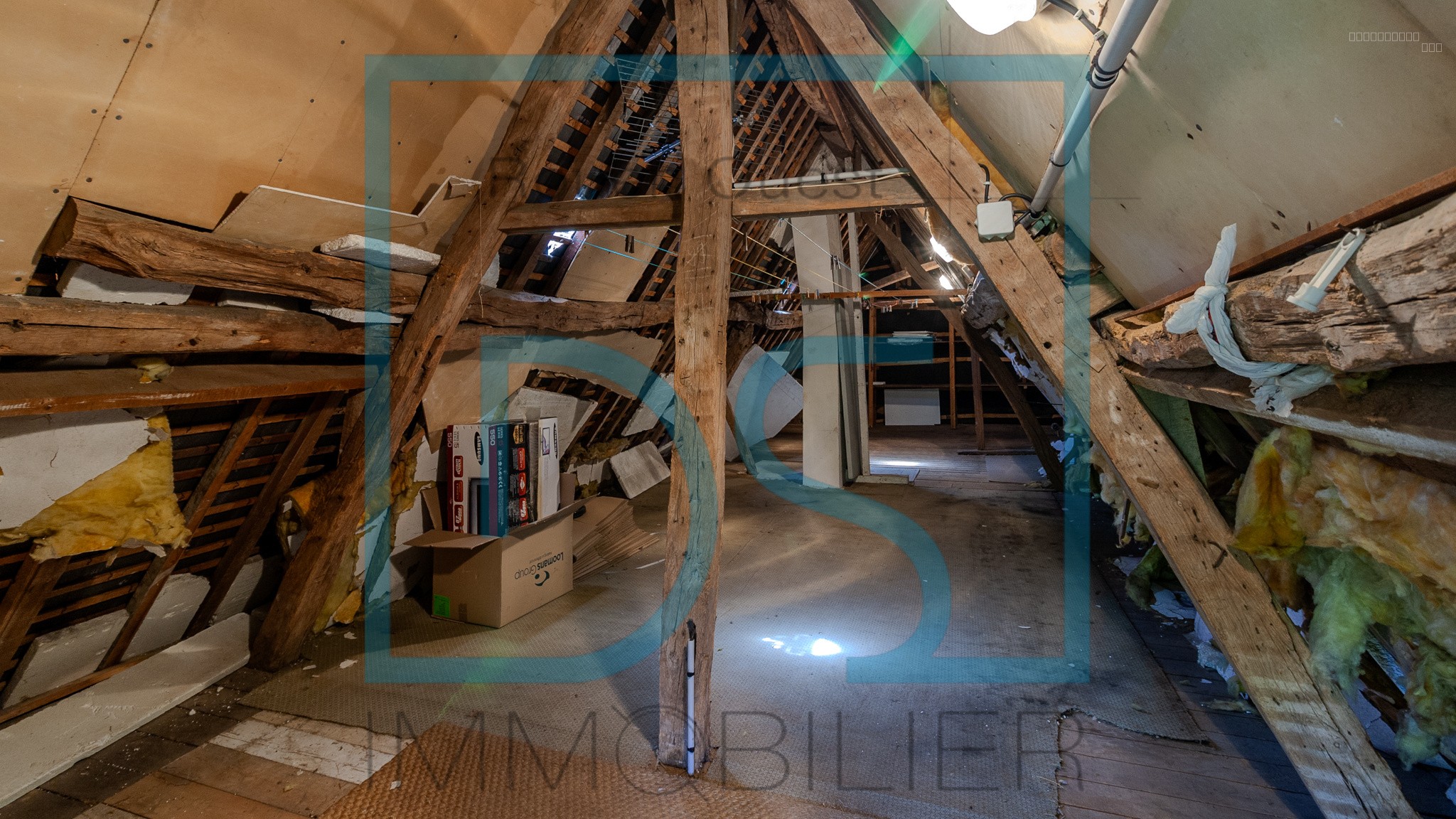 MAISON NORMANDE 2 CHAMBRES A RENOVER EN COEUR DE VILLAGE — photo 9