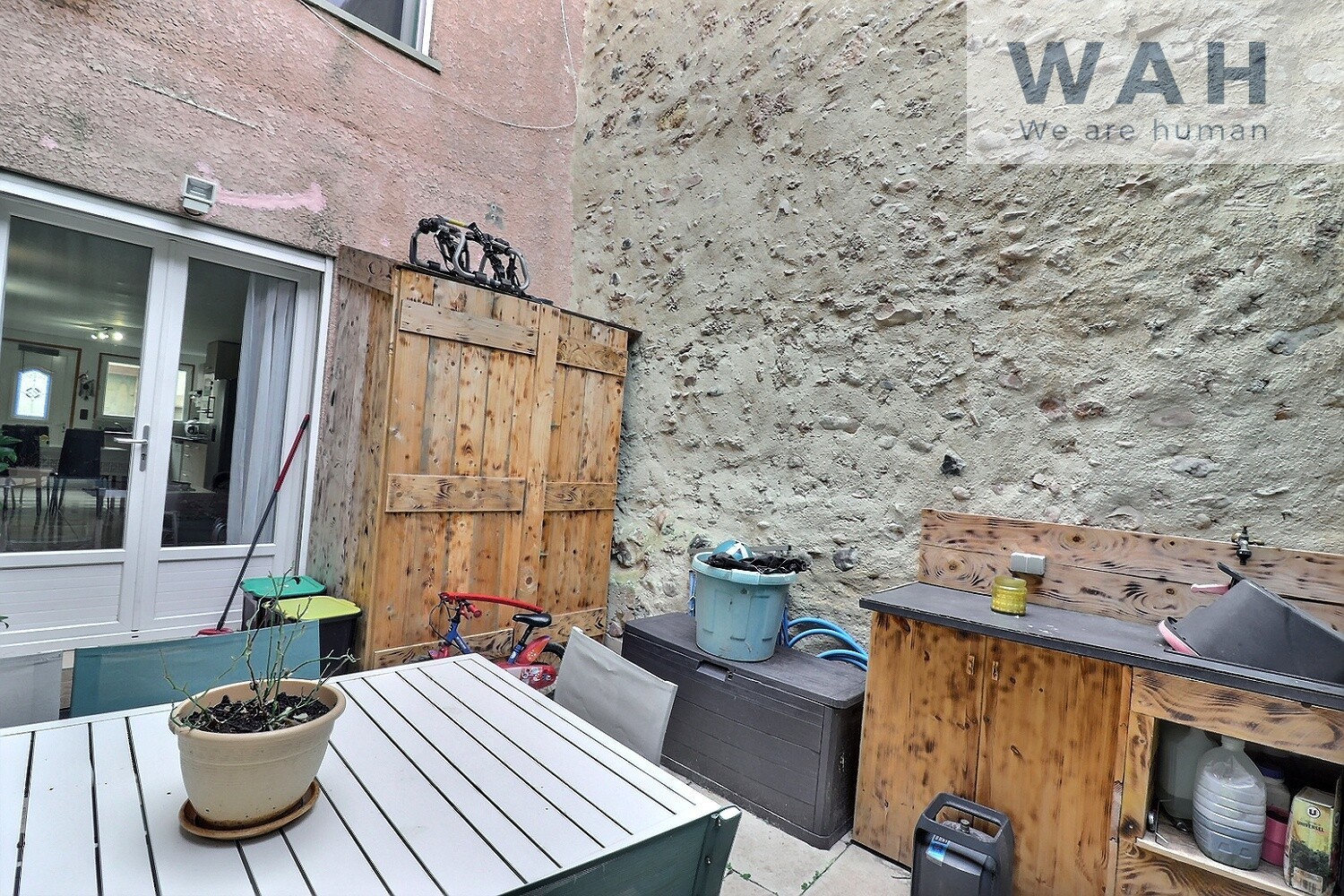 VENTE MAISON DE VILLE 3 CHAMBRES AVEC EXTERIEUR  34800 CANET — photo 2