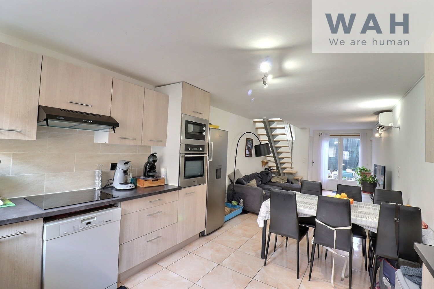 VENTE MAISON DE VILLE 3 CHAMBRES AVEC EXTERIEUR  34800 CANET — photo 3