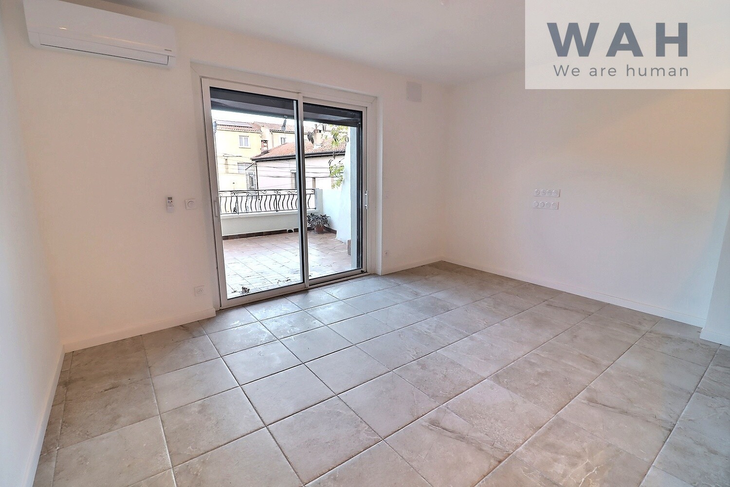 VENTE MAISON DE VILLAGE 5 PIECES 34490 THEZAN LES BEZIERS — photo 3