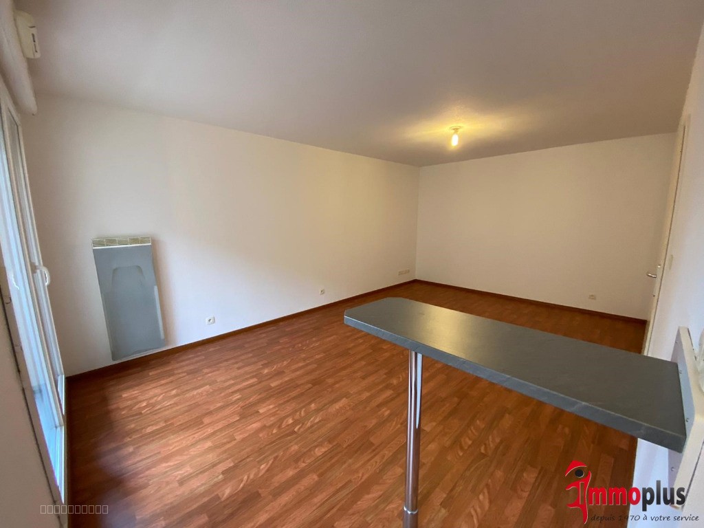 Illzach, Appartement récent F2 — photo 8