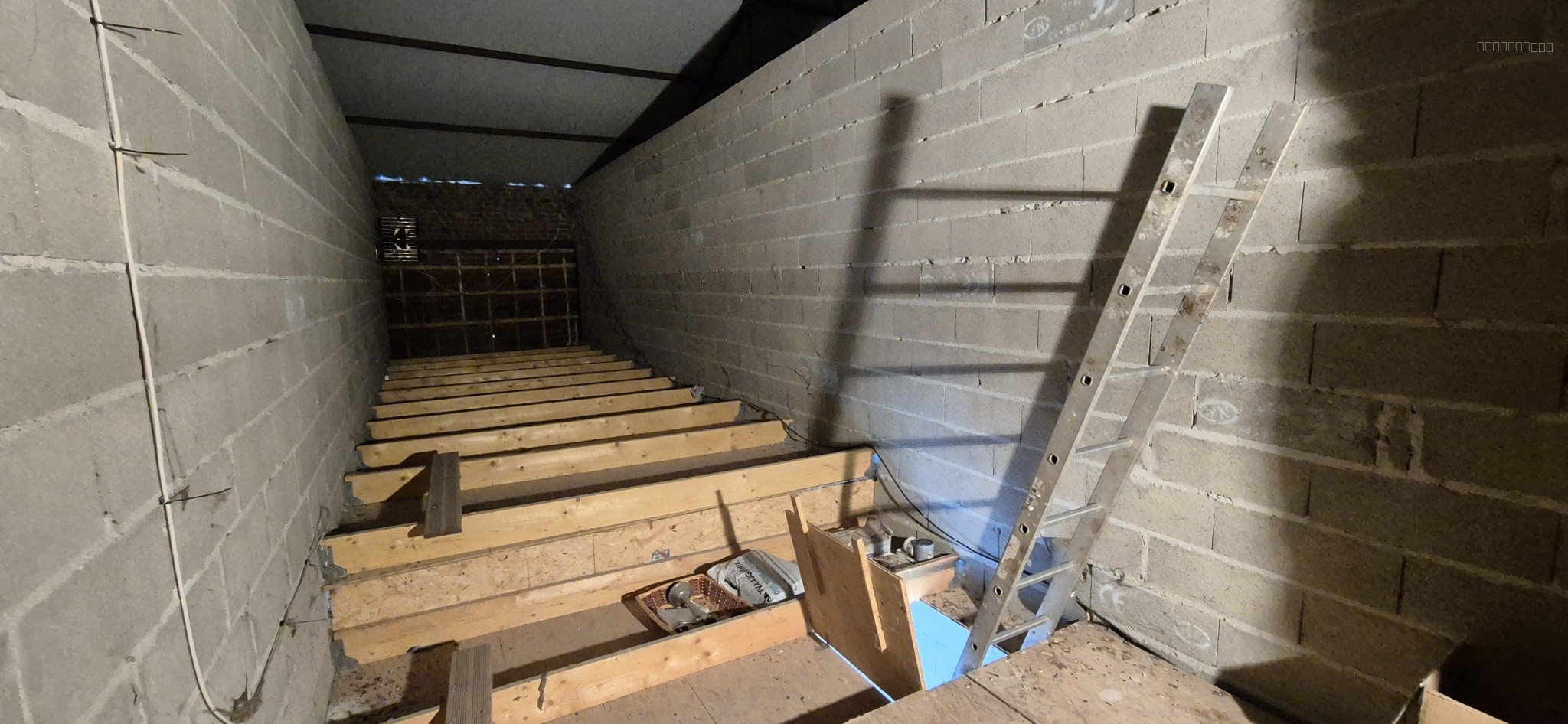 Maison en brique rénovée 117 m2 calme avec jardin et hangar — photo 7